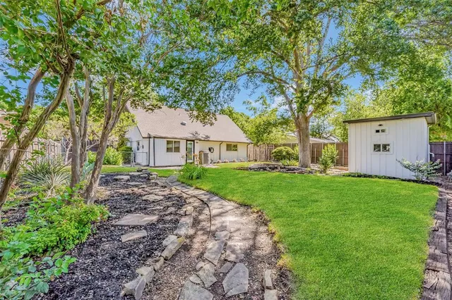 $433,000 | 819 Brentwood Lane, Richardson, TX 75080