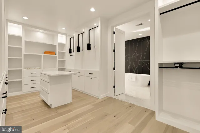 $2,999,999 | 6935 Southridge Drive, McLean, VA 22101