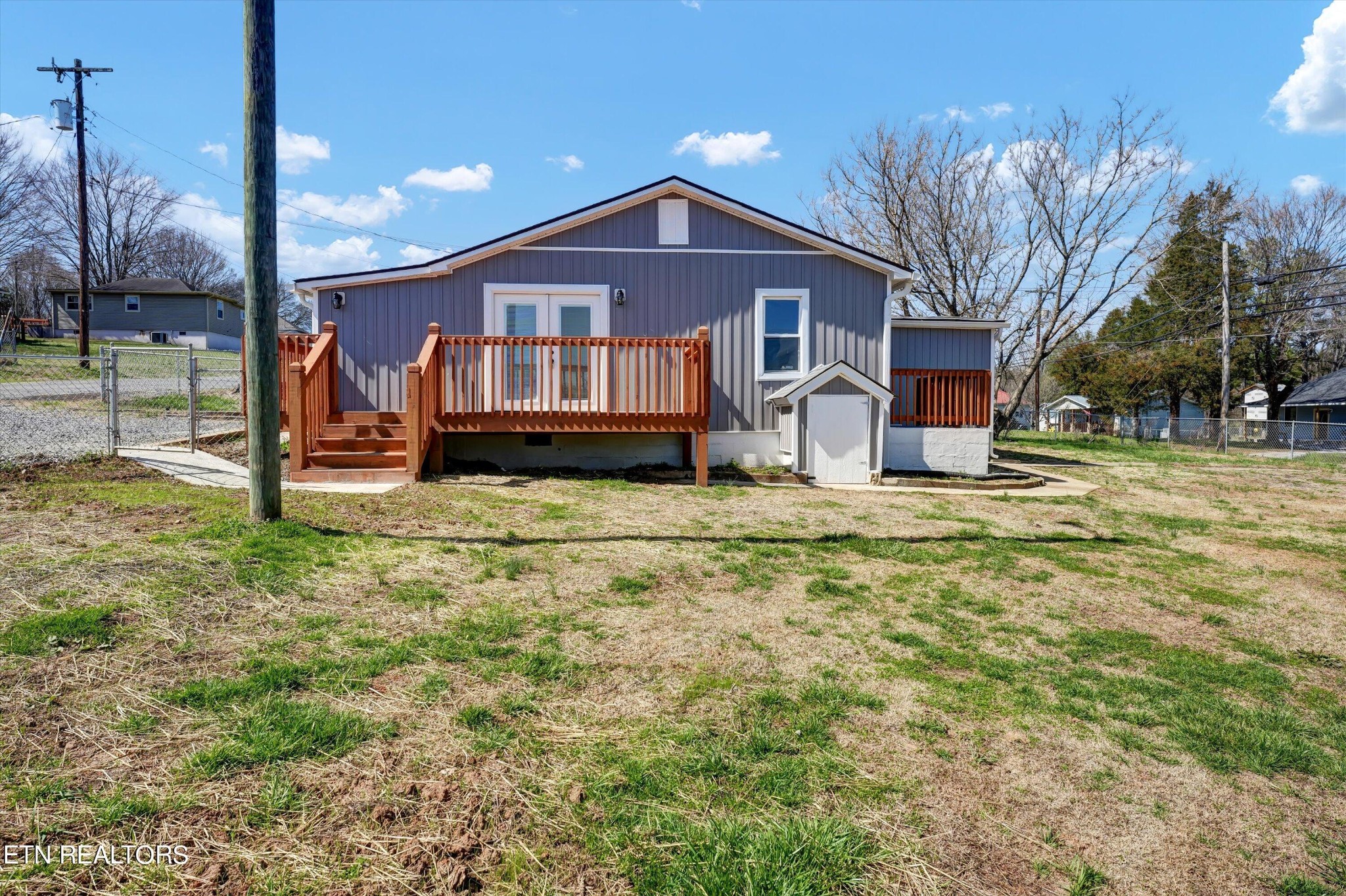 9412 Mascot Road Mascot, TN 37806 - Photo 3 of 29 Gallery Image 3