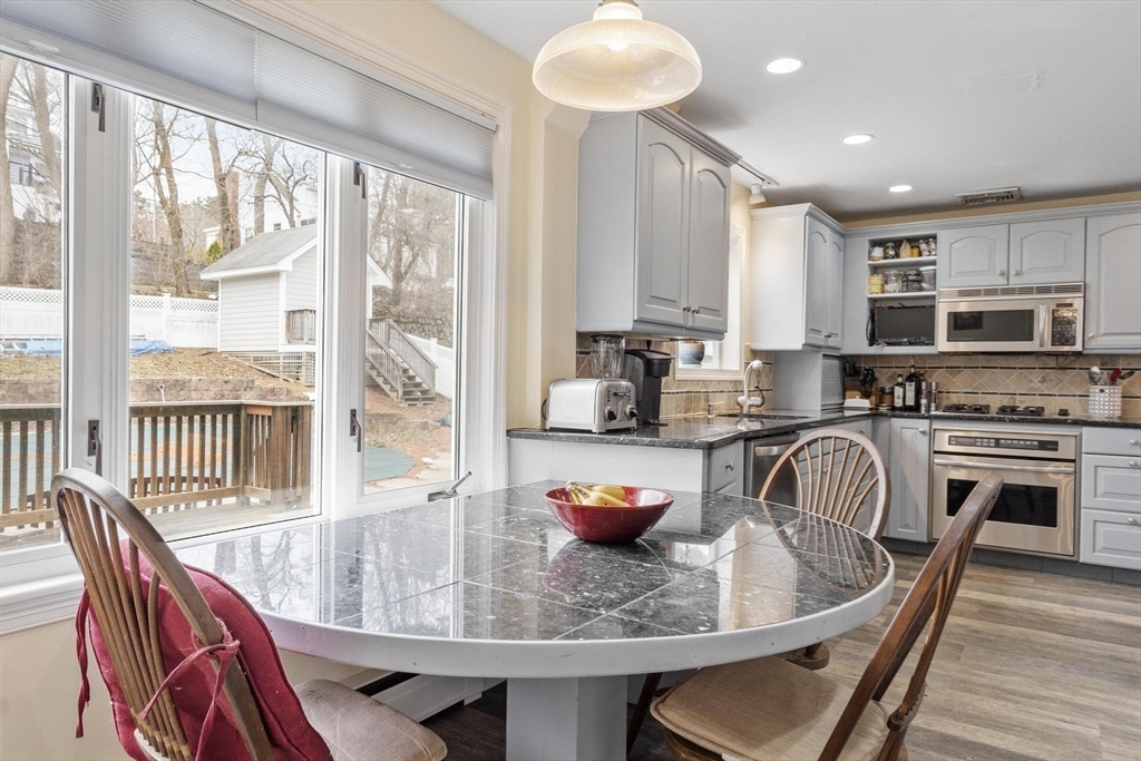 34 Robinhood Road Winchester, MA 01890 - Photo 19 of 37 Gallery Image 19
