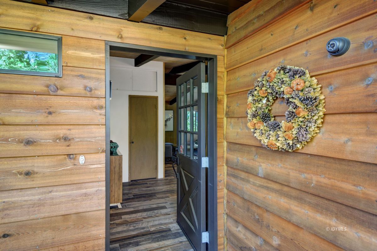 26780 Saunders Meadow Road Idyllwild, CA 92549 - Photo 16 of 41 a view of a entryway door of the house