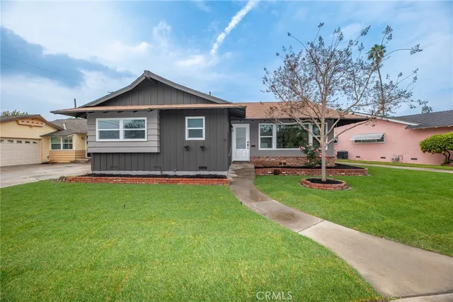 $959,000 | 7310 South Bluff Road, Downey, CA 90240