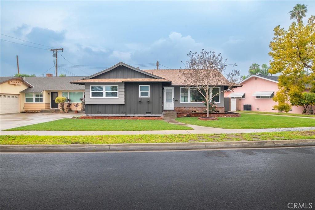 7310 South Bluff Road Downey, CA 90240 - Photo 3 of 33