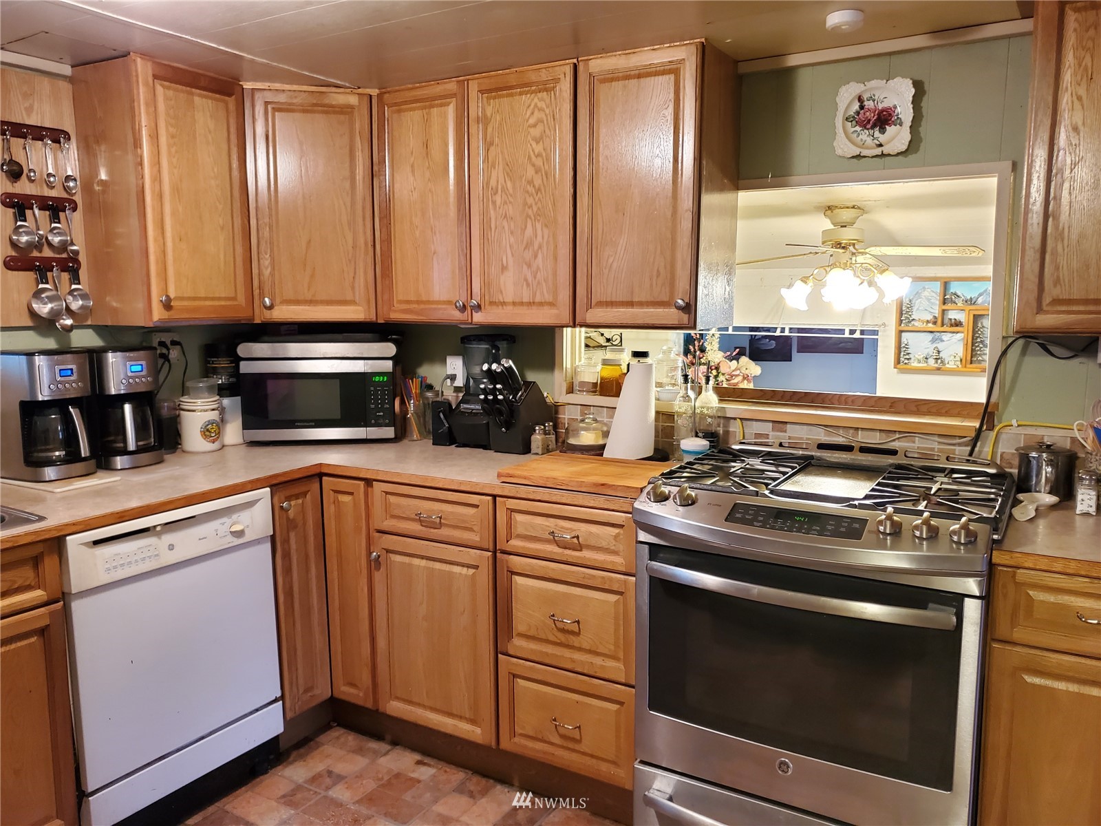 460 West Bulb Farm Road Shelton, WA 98584 - Photo 22 of 40 Gallery Image 22