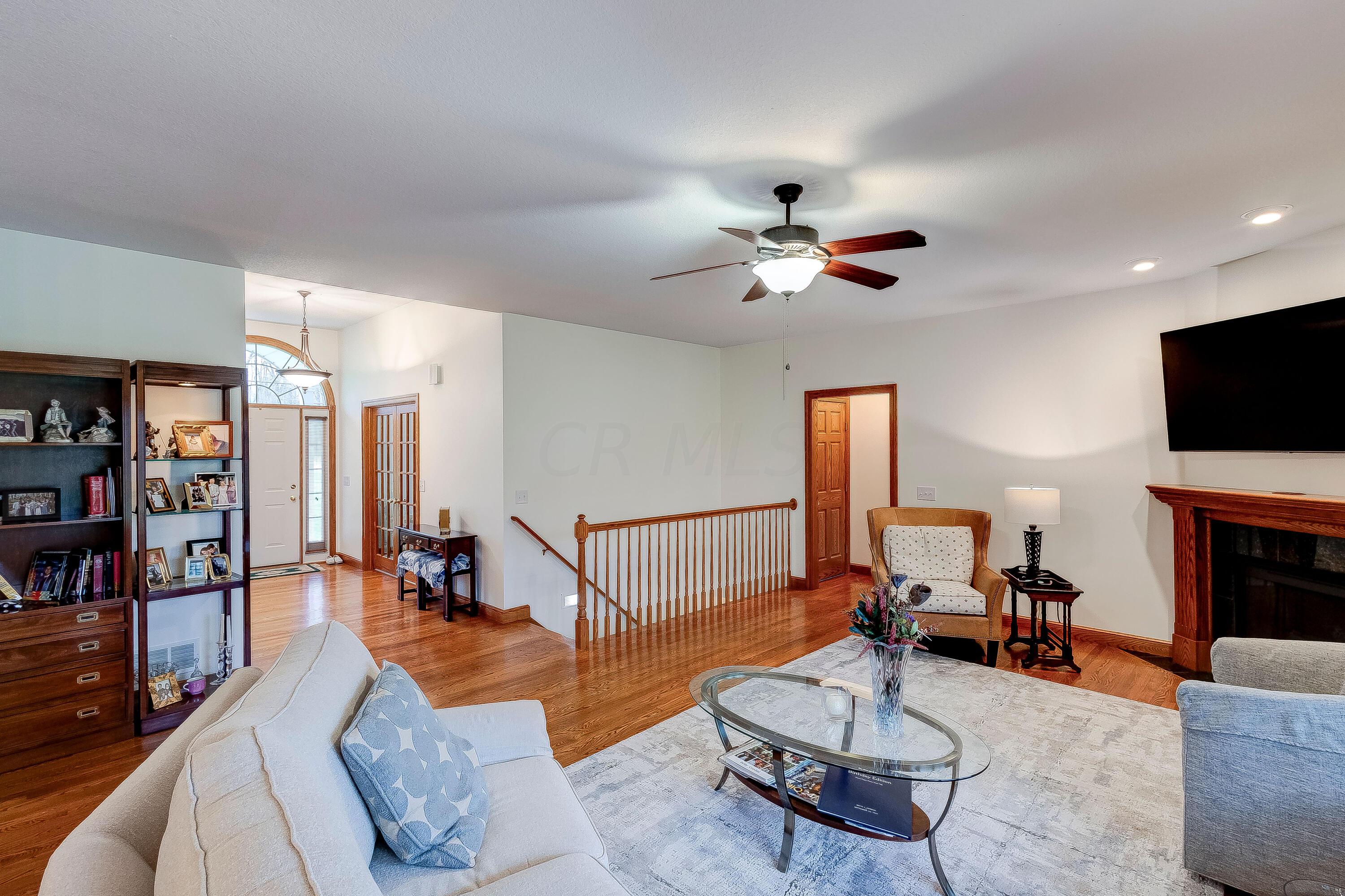 17511 Gambier Road Mount Vernon, OH 43050 - Photo 4 of 55 1-12