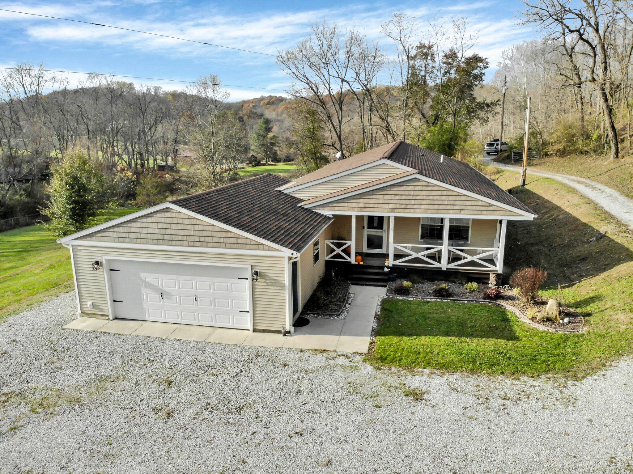 2-web-or-mls-2339-pumpkin-vine