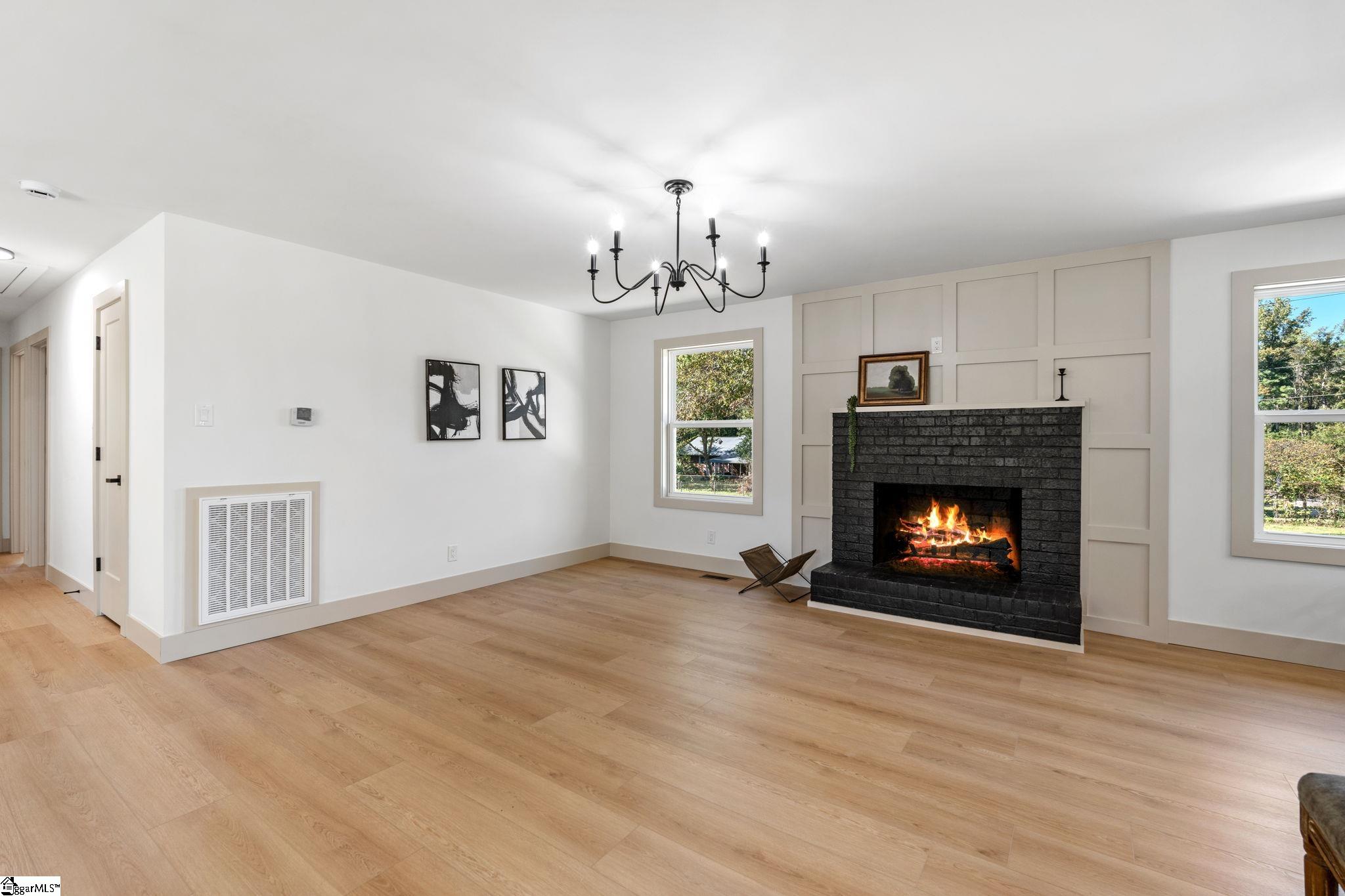 207 Oakmont Drive Boiling Springs, SC 29316 - Photo 14 of 35