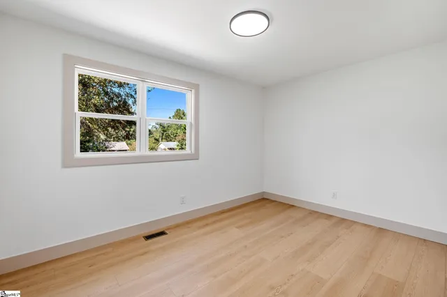 $304,999 | 207 Oakmont Drive, Boiling Springs, SC 29316