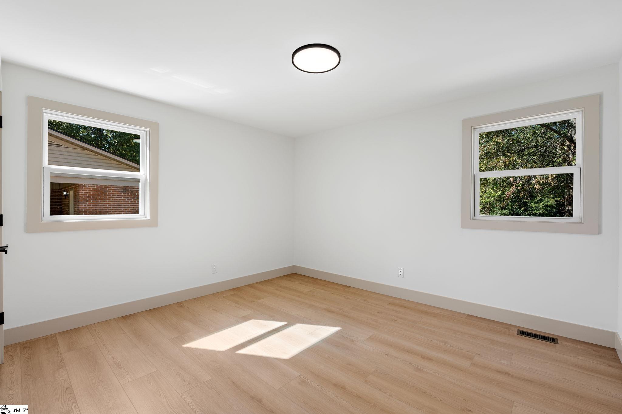 207 Oakmont Drive Boiling Springs, SC 29316 - Photo 16 of 35