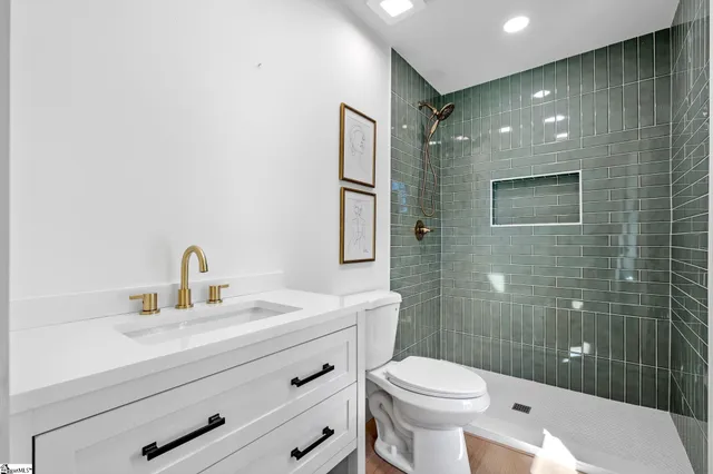 $304,999 | 207 Oakmont Drive, Boiling Springs, SC 29316