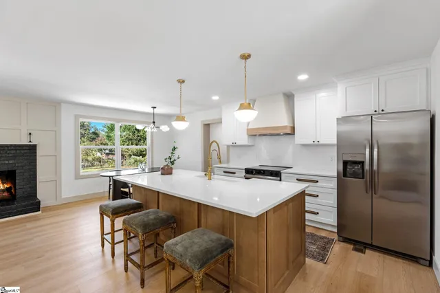 $304,999 | 207 Oakmont Drive, Boiling Springs, SC 29316