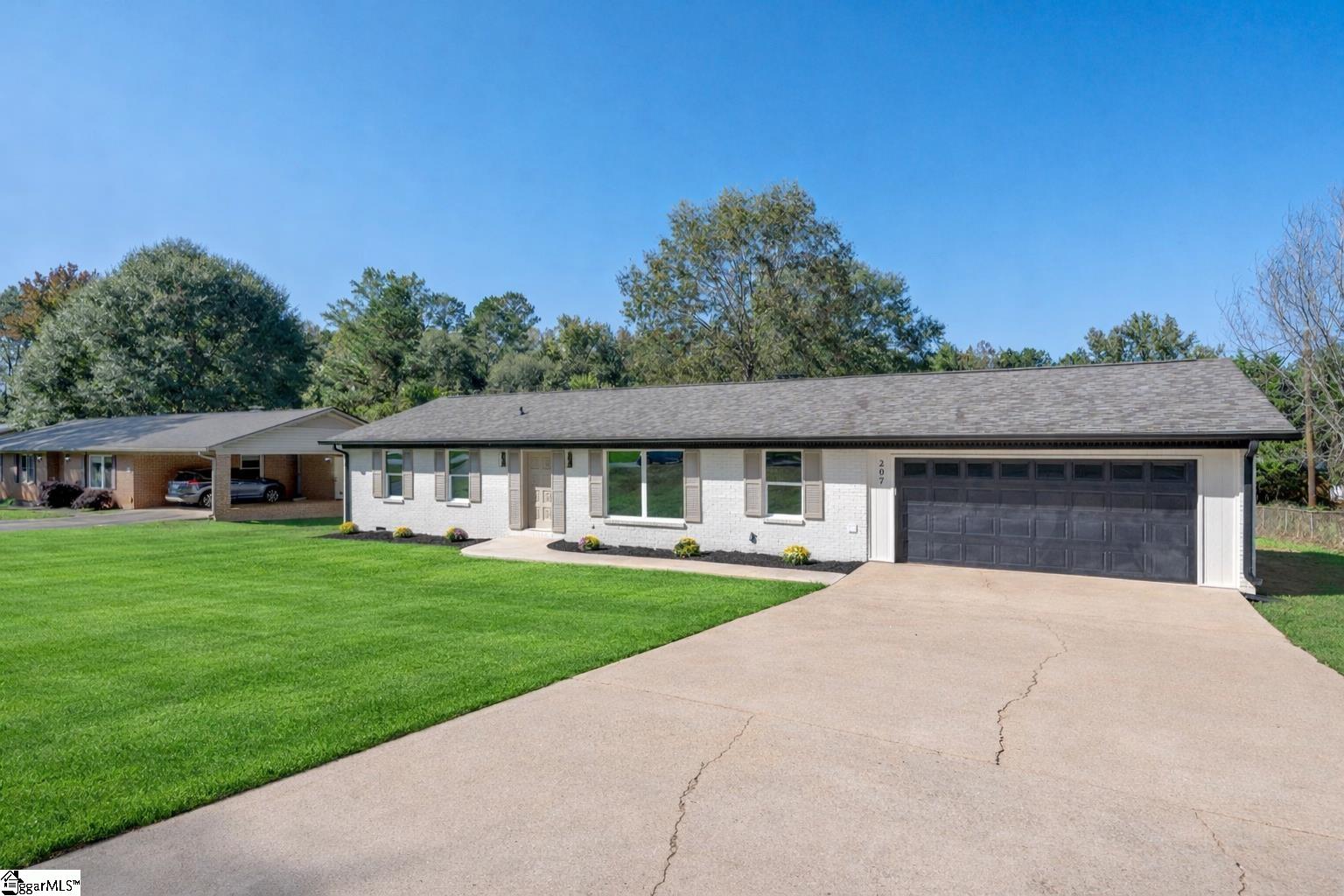 207 Oakmont Drive Boiling Springs, SC 29316 - Photo 27 of 35