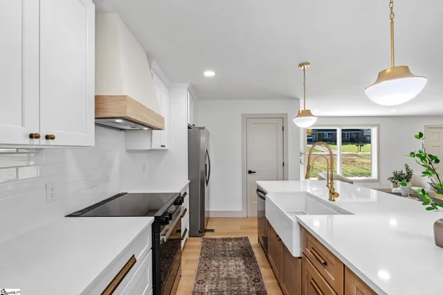 $304,999 | 207 Oakmont Drive, Boiling Springs, SC 29316