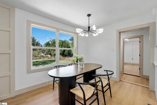 $304,999 | 207 Oakmont Drive, Boiling Springs, SC 29316