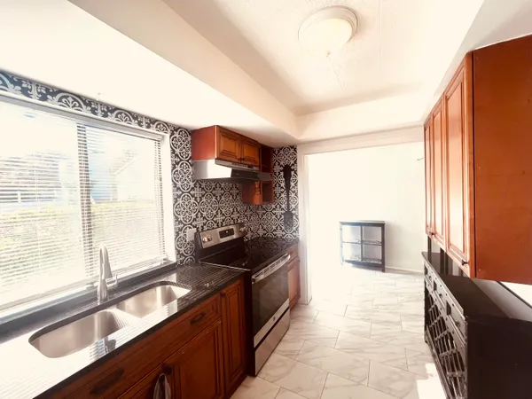 $3,100 | 241 Northwest 15th Street, Boca Raton, FL 33432