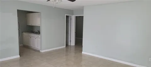 $205,000 | 412 7th Road Southwest, Vero Beach, FL 32962