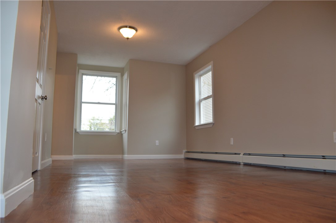 91 Spring Street Pawtucket, RI 02860 - Photo 4 of 29 Gallery Image 4