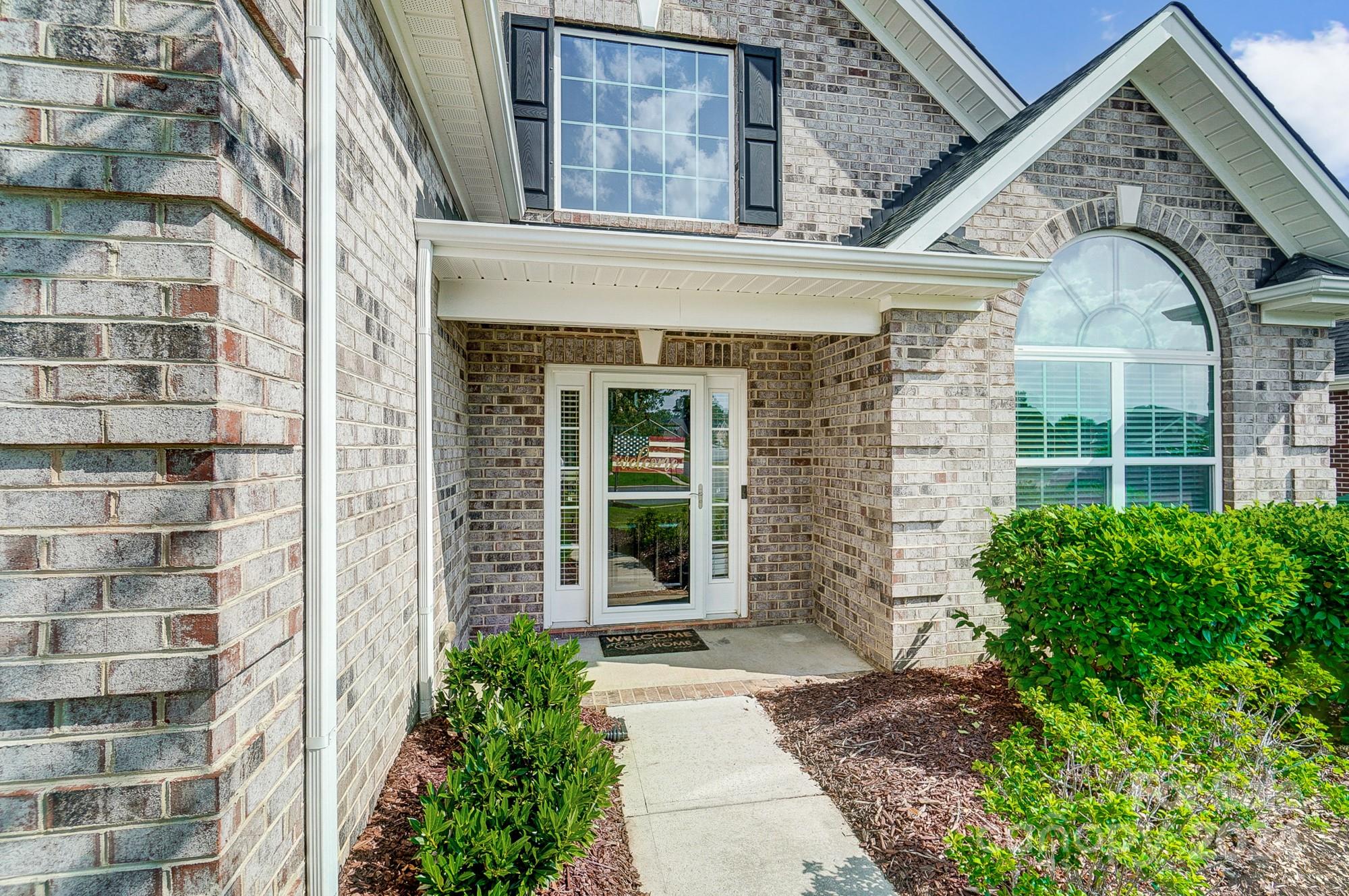 12864 Hill Pine Road Midland, NC 28107 - Photo 4 of 45 Gallery Image 4