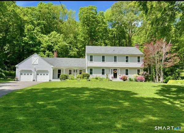 $799,000 | 11 Bishop Drive, Woodbridge, CT 06525