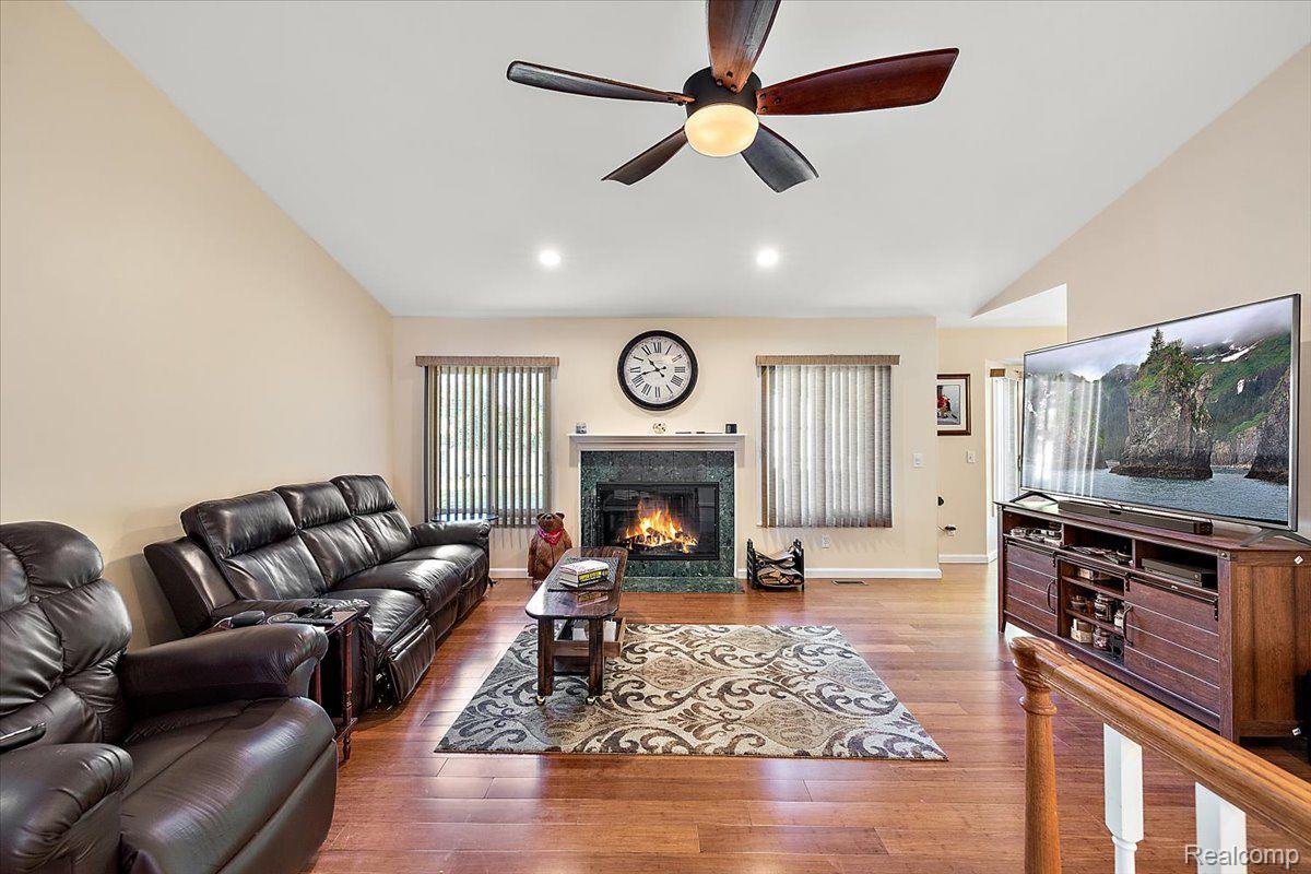 38885 Radde Street Clinton Township, MI 48036 - Photo 6 of 51 Gallery Image 6
