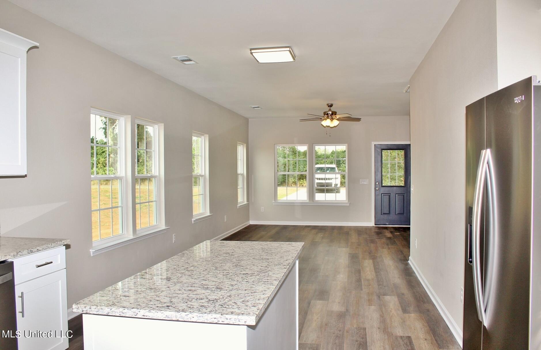 123 Willie Finch Road Lucedale, MS 39452 - Photo 4 of 18 4-Living Room