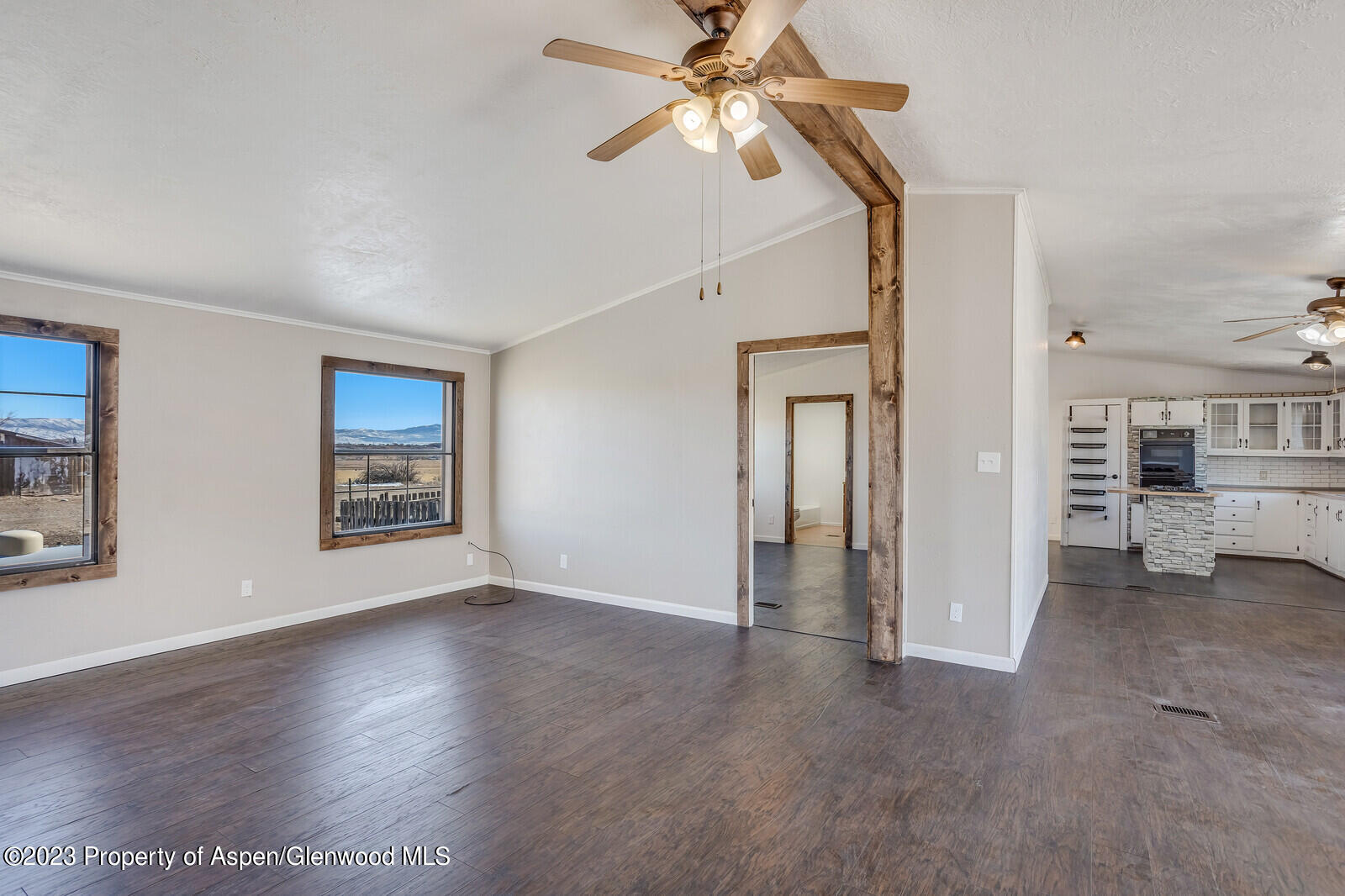 58709 Herman Road Olathe, CO 81425 - Photo 11 of 33 09_58709_Herman_Dr_Olathe_81425009_mls