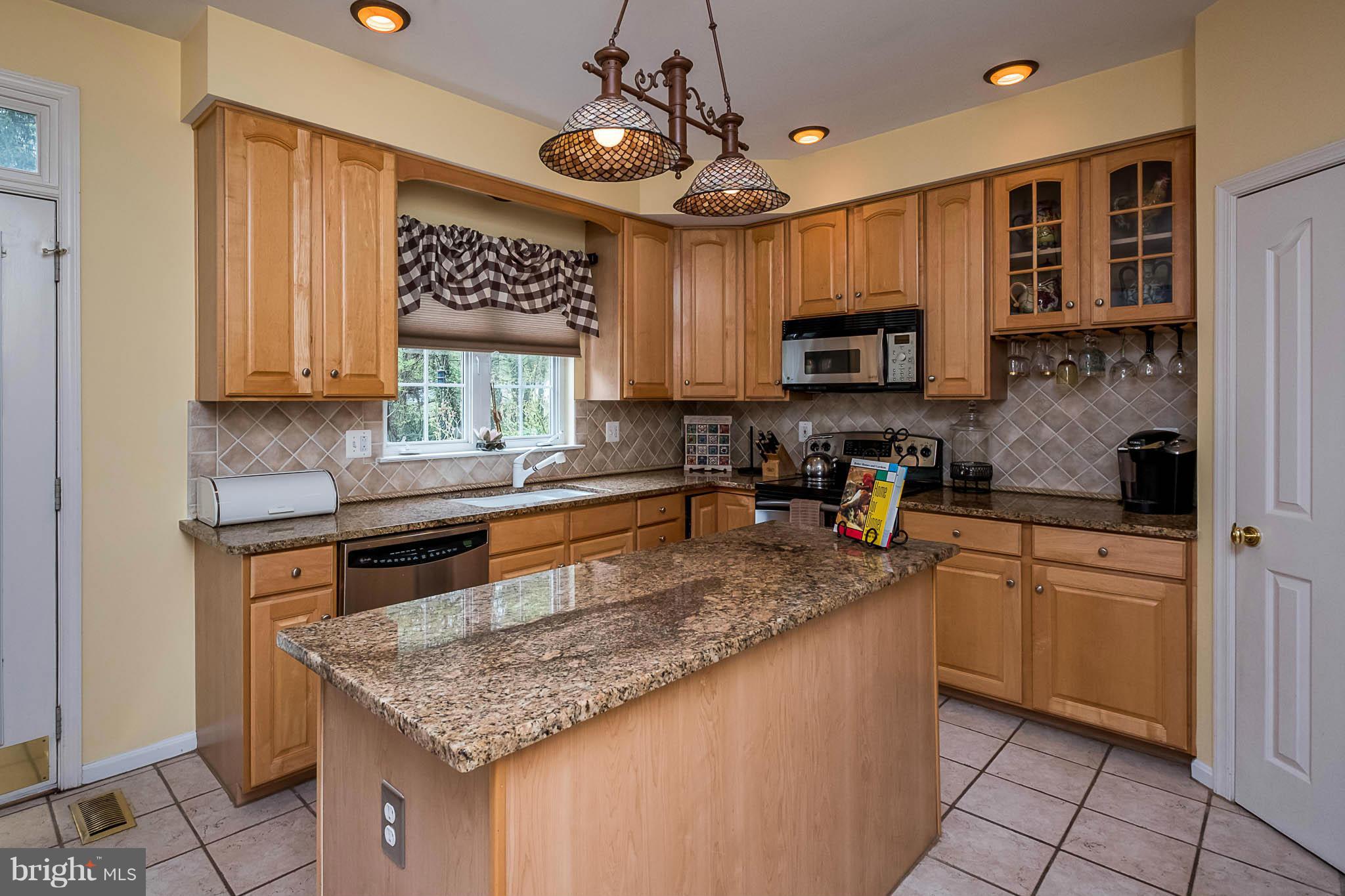 6213 Brooklyn Bridge Road Laurel, MD 20707 - Photo 11 of 30 Kitchen