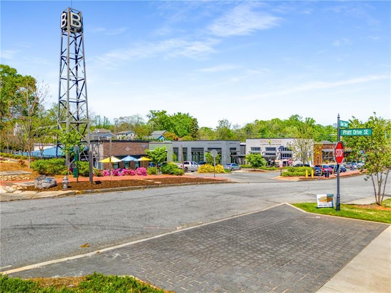 383 Pratt Drive, Unit 504 Atlanta, GA 30315 - Photo 43 of 48 a view of outdoor space with garden