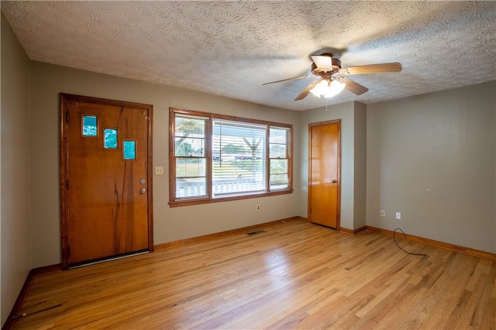 133 Nelson Street, Unit B Monroe, GA 30655 - Photo 4 of 21