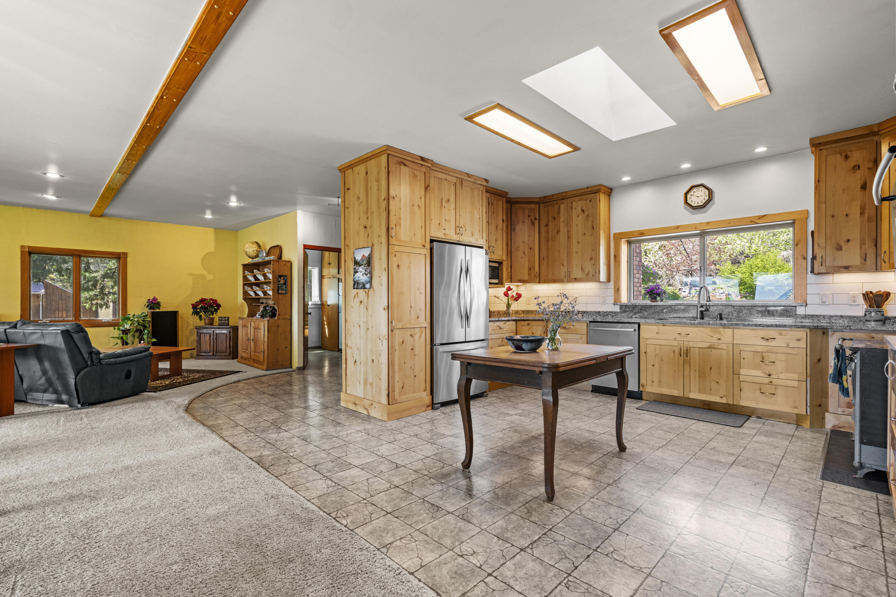12310 Ramsey Road Gold Hill, OR 97525 - Photo 25 of 73 033