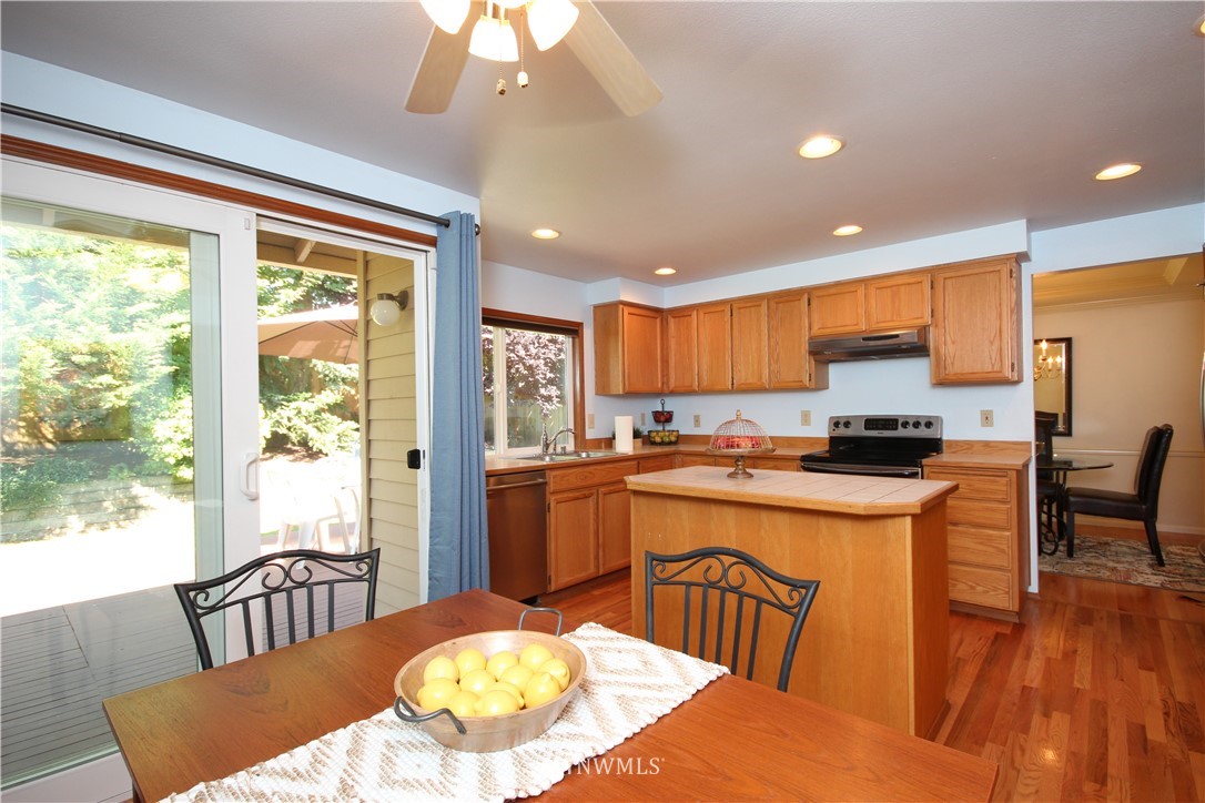 3227 210th Street Southeast Bothell, WA 98021 - Photo 19 of 25