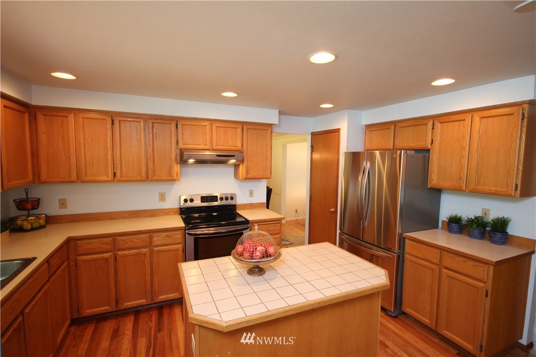 3227 210th Street Southeast Bothell, WA 98021 - Photo 20 of 25