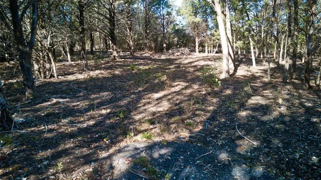 $410,000 | 2624 County Road 2975, Windom, TX 75492