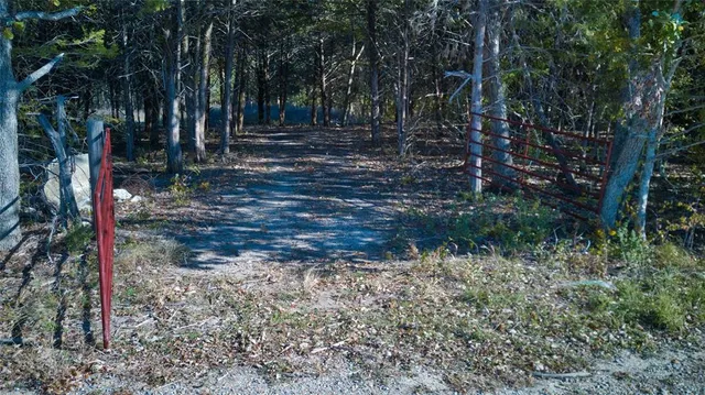 $410,000 | 2624 County Road 2975, Windom, TX 75492