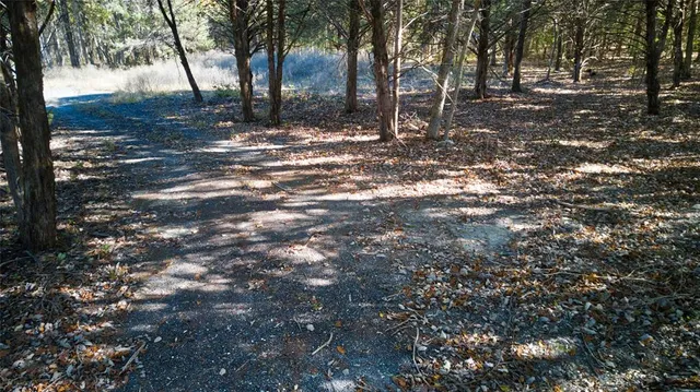 $410,000 | 2624 County Road 2975, Windom, TX 75492