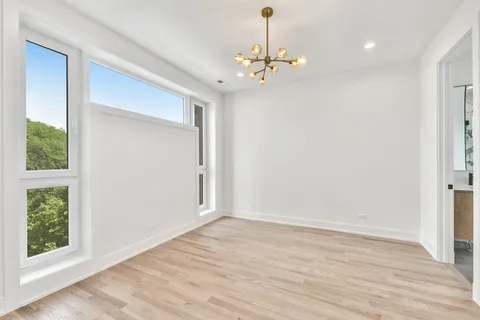 $460,000 | 2147 West Adams Street, Unit 3S, Chicago, IL 60612