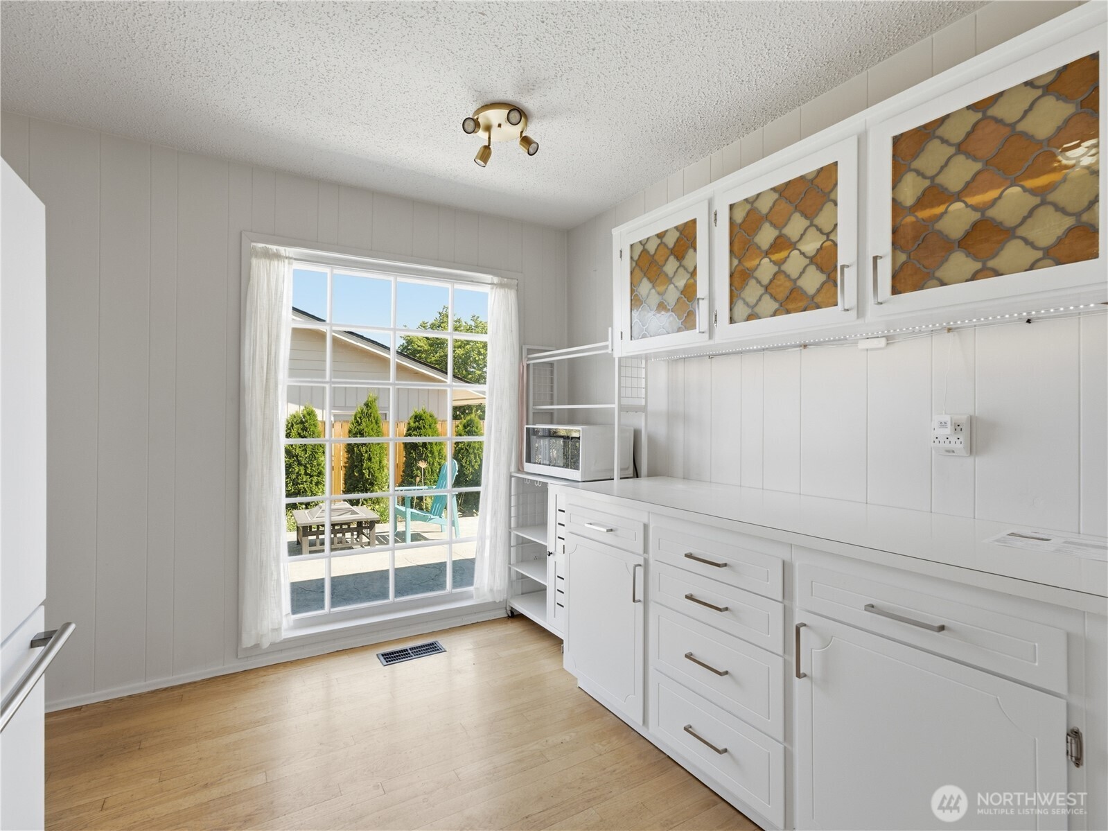 934 Stevens Street Wenatchee, WA 98801 - Photo 11 of 29