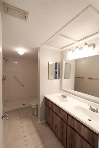 $1,495 | 4957 Puritan Circle, Unit 403, Tampa, FL 33617