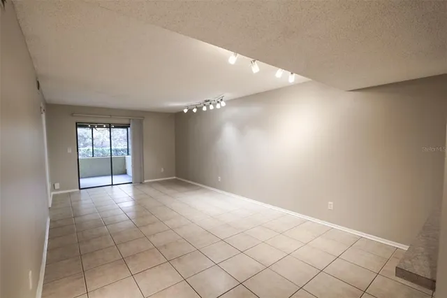 $1,495 | 4957 Puritan Circle, Unit 403, Tampa, FL 33617