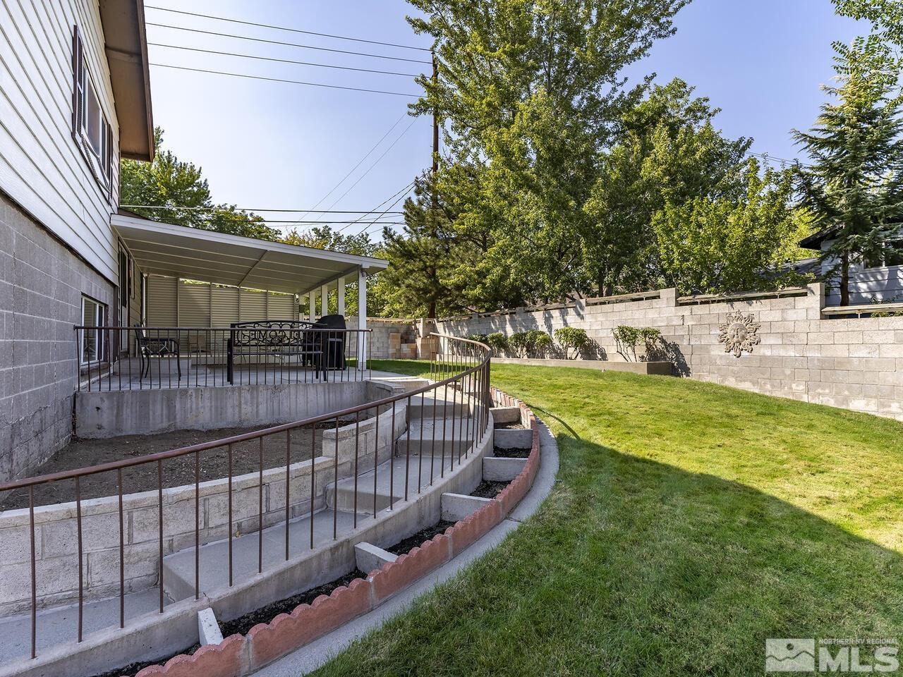 2785 Edgewood Drive Reno, NV 89503 - Photo 26 of 26 a view of yard from a patio