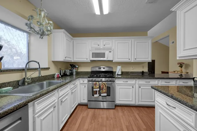 $250,000 | 19718 Brentonridge Lane, Spring, TX 77379