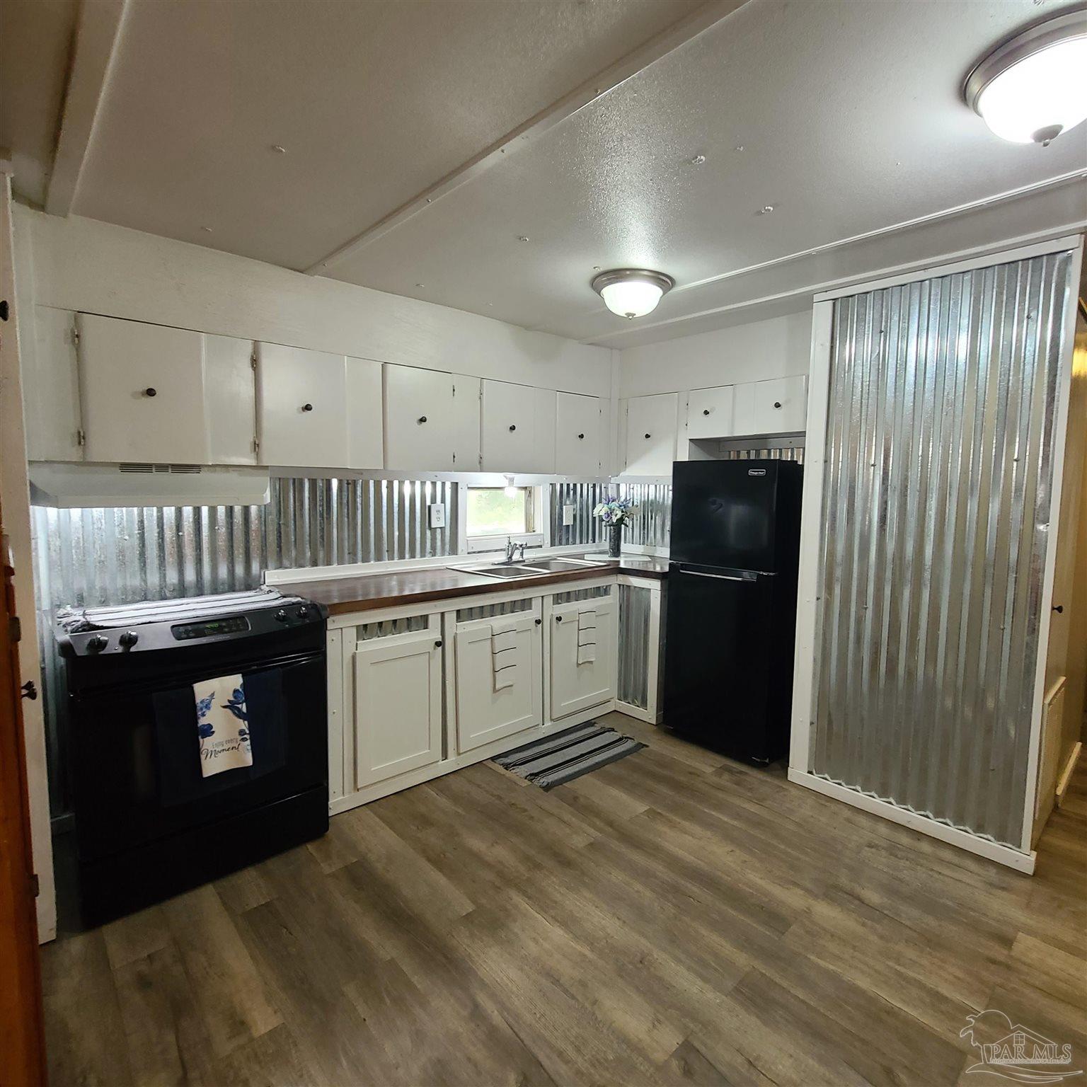 132 Majors Road Pensacola, FL 32503 - Photo 2 of 18 Gallery Image 2