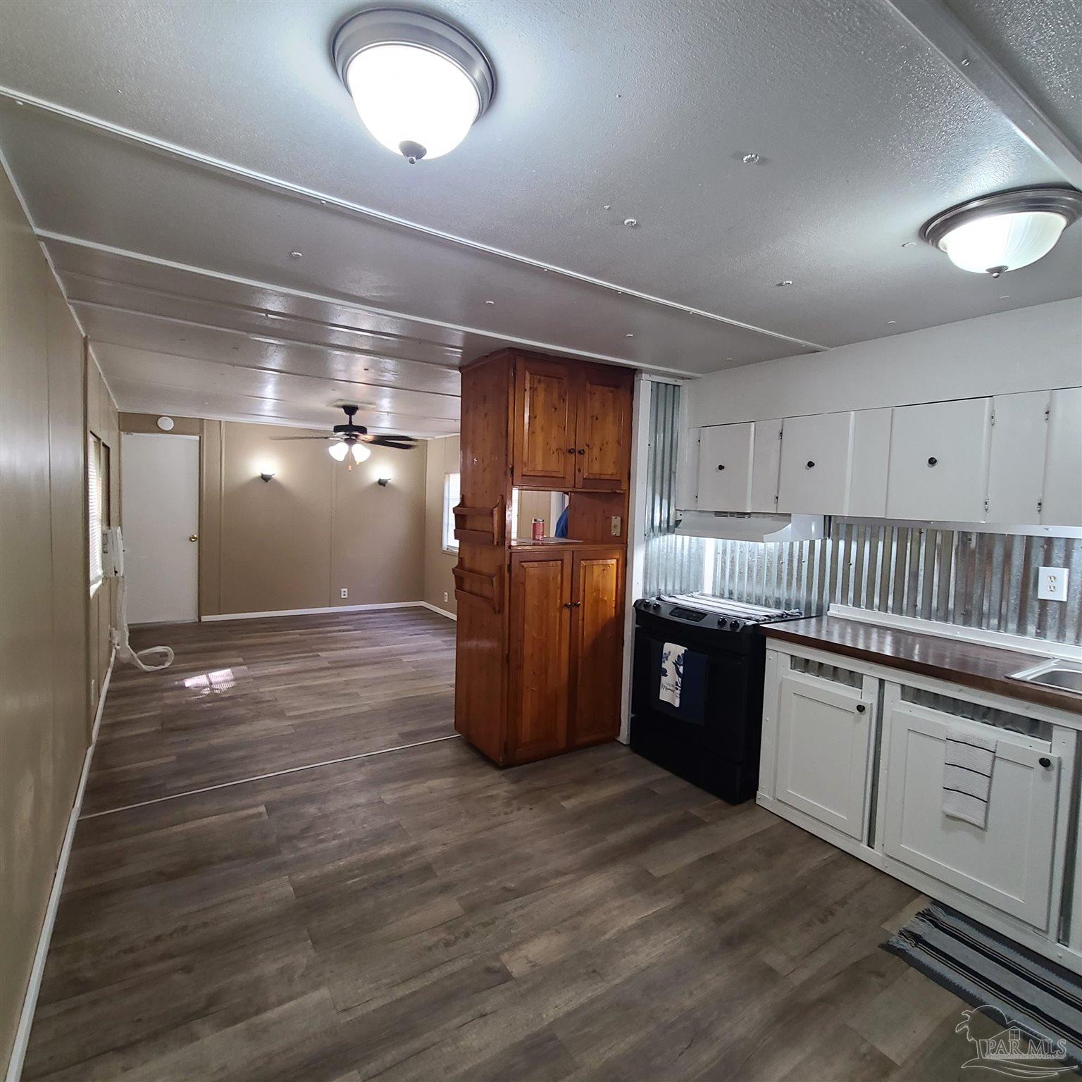 132 Majors Road Pensacola, FL 32503 - Photo 3 of 18 Gallery Image 3
