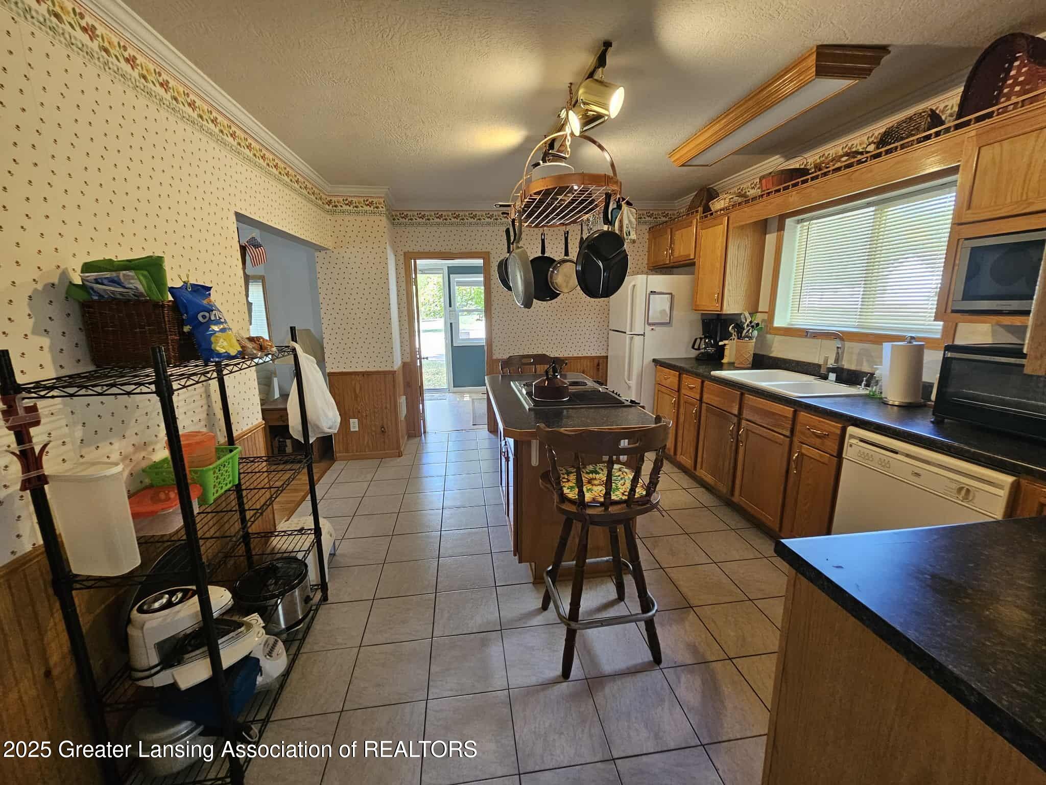 8659 Narrow Lake Road Springport, MI 49284 - Photo 10 of 33 Kitchen