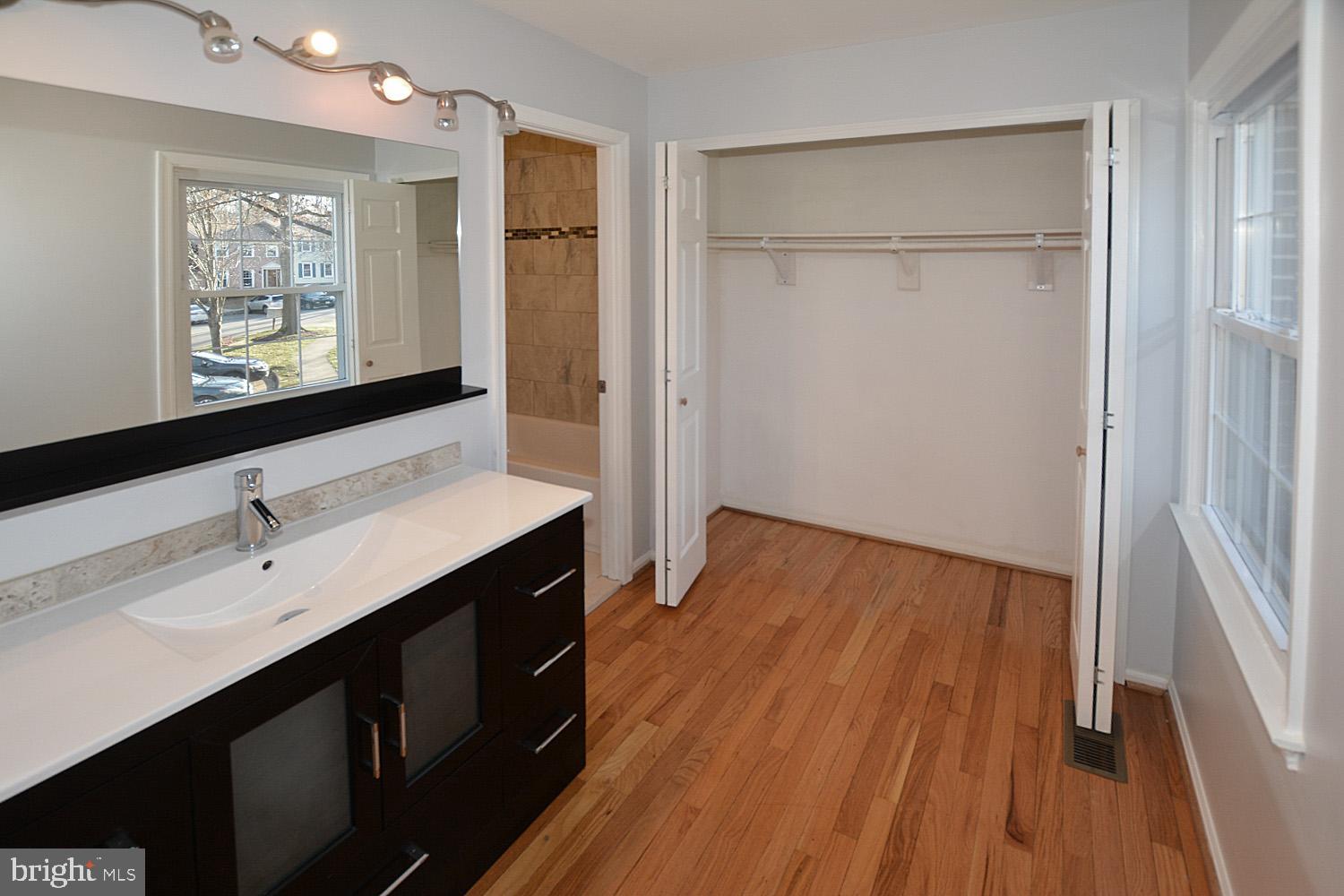7907 Forest Path Way Springfield, VA 22153 - Photo 16 of 34 DRESSING ROOM