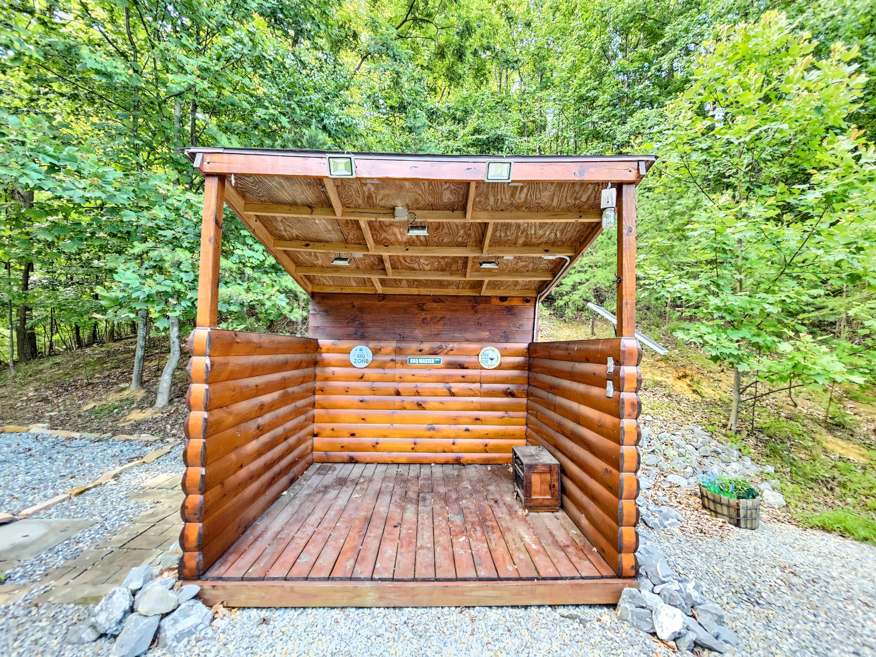 634 Zimmerman Road Blue Ridge, VA 24064 - Photo 10 of 55 Barbeque pavillion