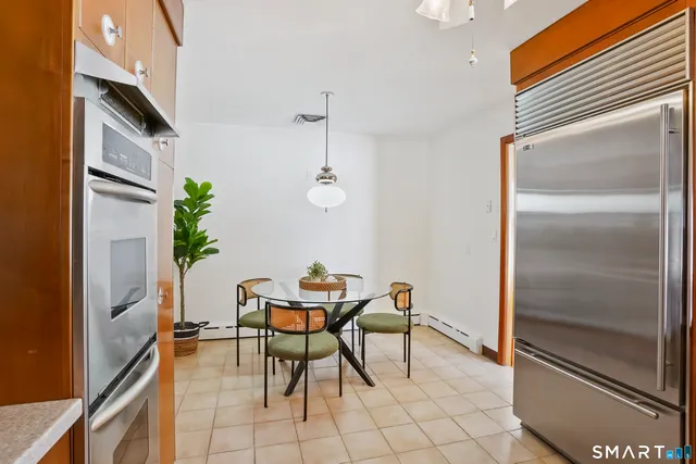 $1,275,000 | 3 Hunt Club Lane, Westport, CT 06880