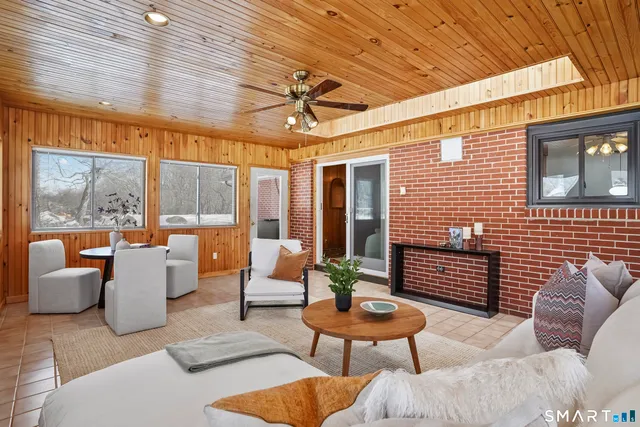 $1,275,000 | 3 Hunt Club Lane, Westport, CT 06880