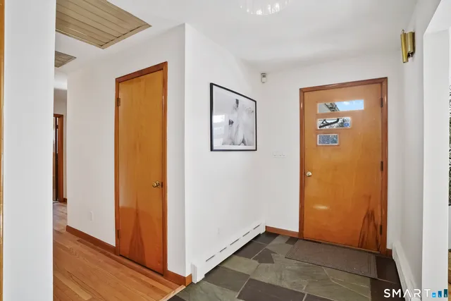 $1,275,000 | 3 Hunt Club Lane, Westport, CT 06880