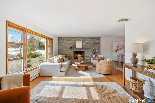 $1,275,000 | 3 Hunt Club Lane, Westport, CT 06880